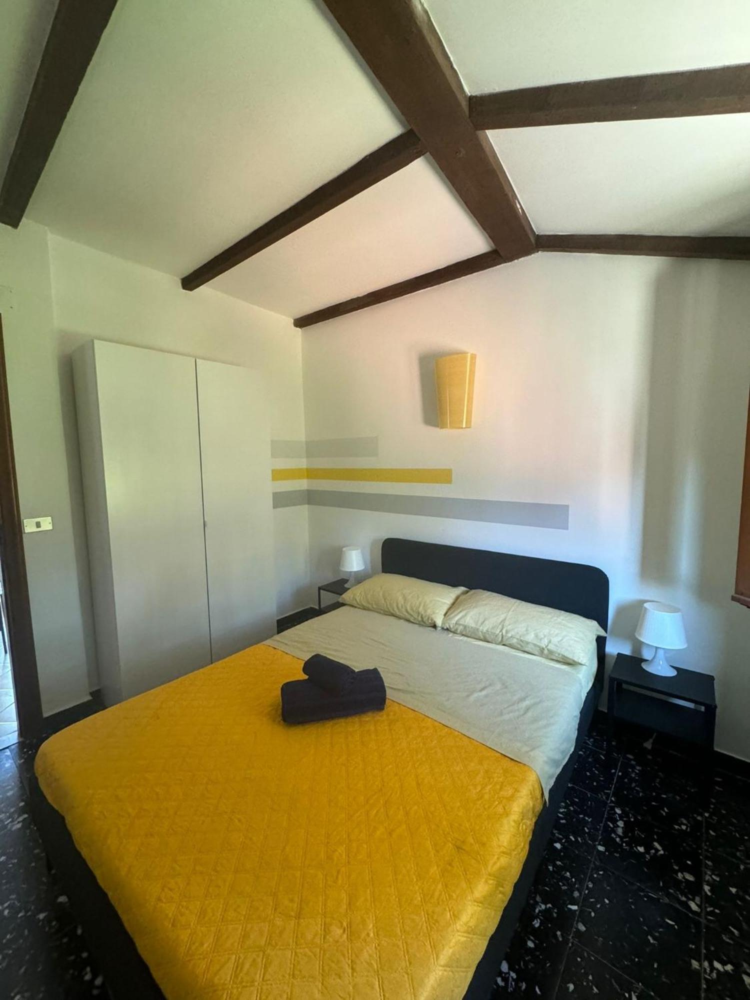 チェッレ・リーグレ Casa Graziella Bed & Breakfast エクステリア 写真