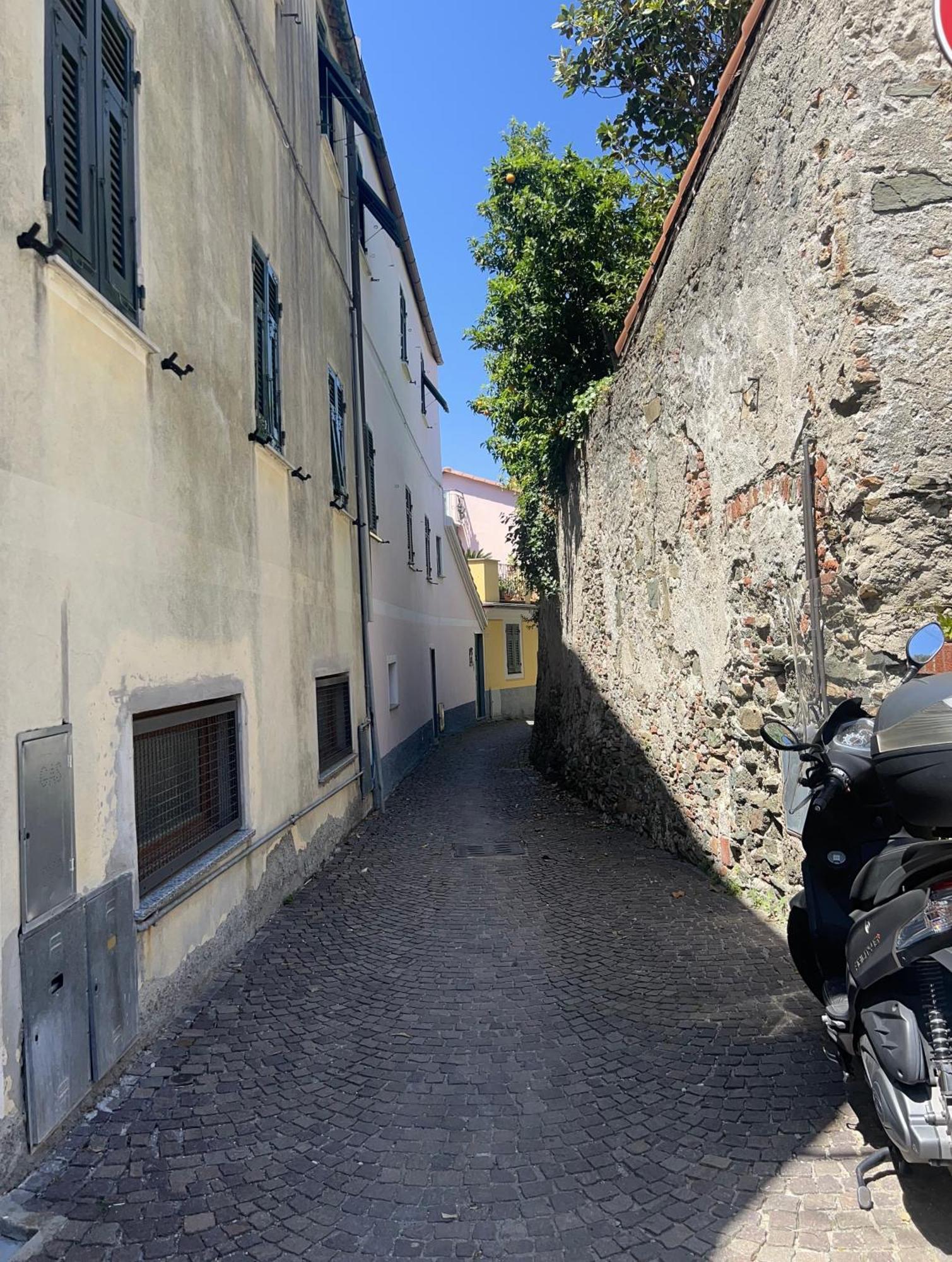 チェッレ・リーグレ Casa Graziella Bed & Breakfast エクステリア 写真