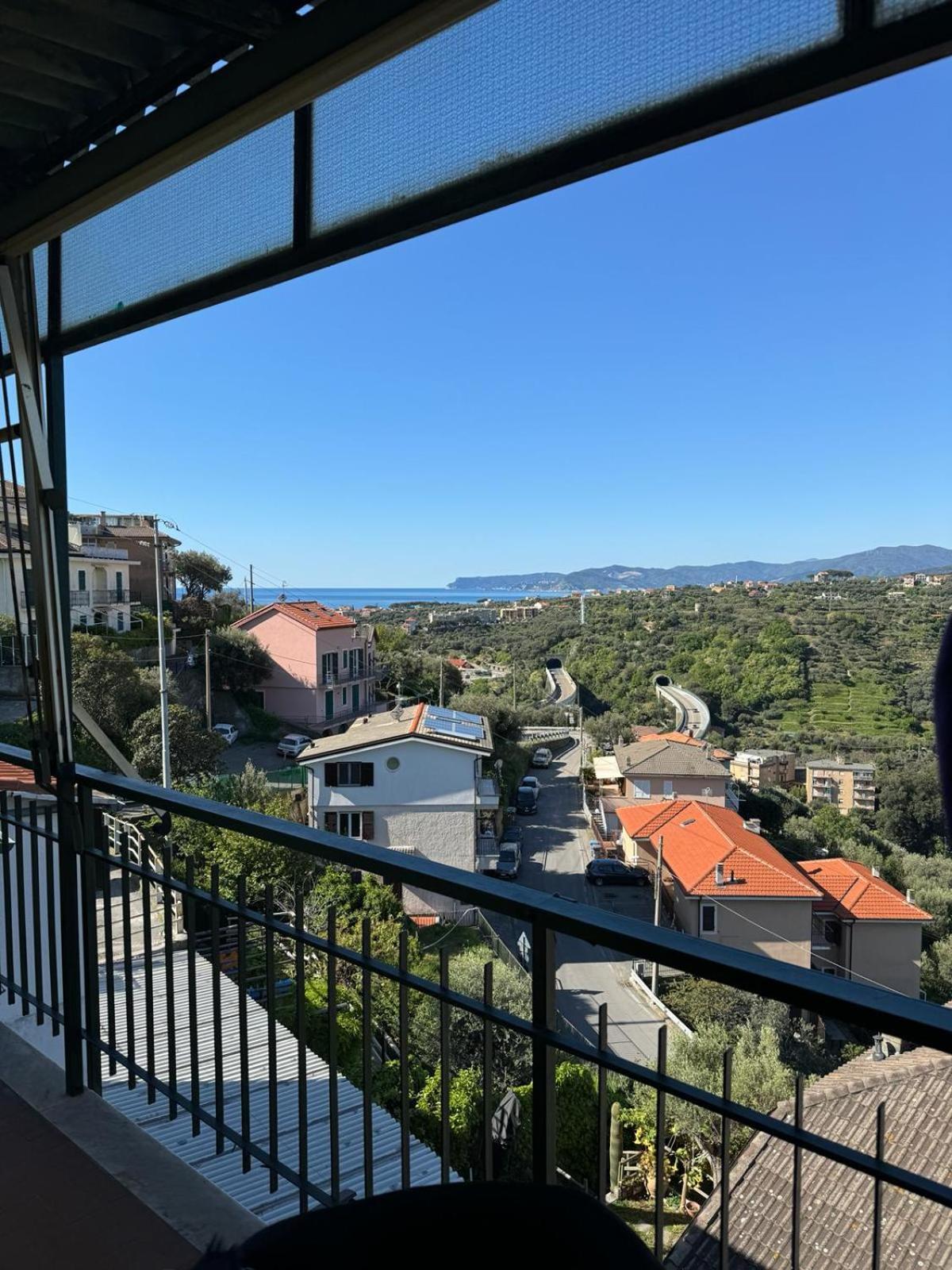 チェッレ・リーグレ Casa Graziella Bed & Breakfast エクステリア 写真