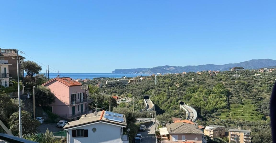 チェッレ・リーグレ Casa Graziella Bed & Breakfast エクステリア 写真